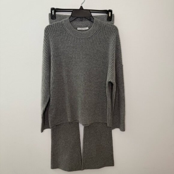 Abercrombie Ribbed Sweater Set S - Picture 2 of 6